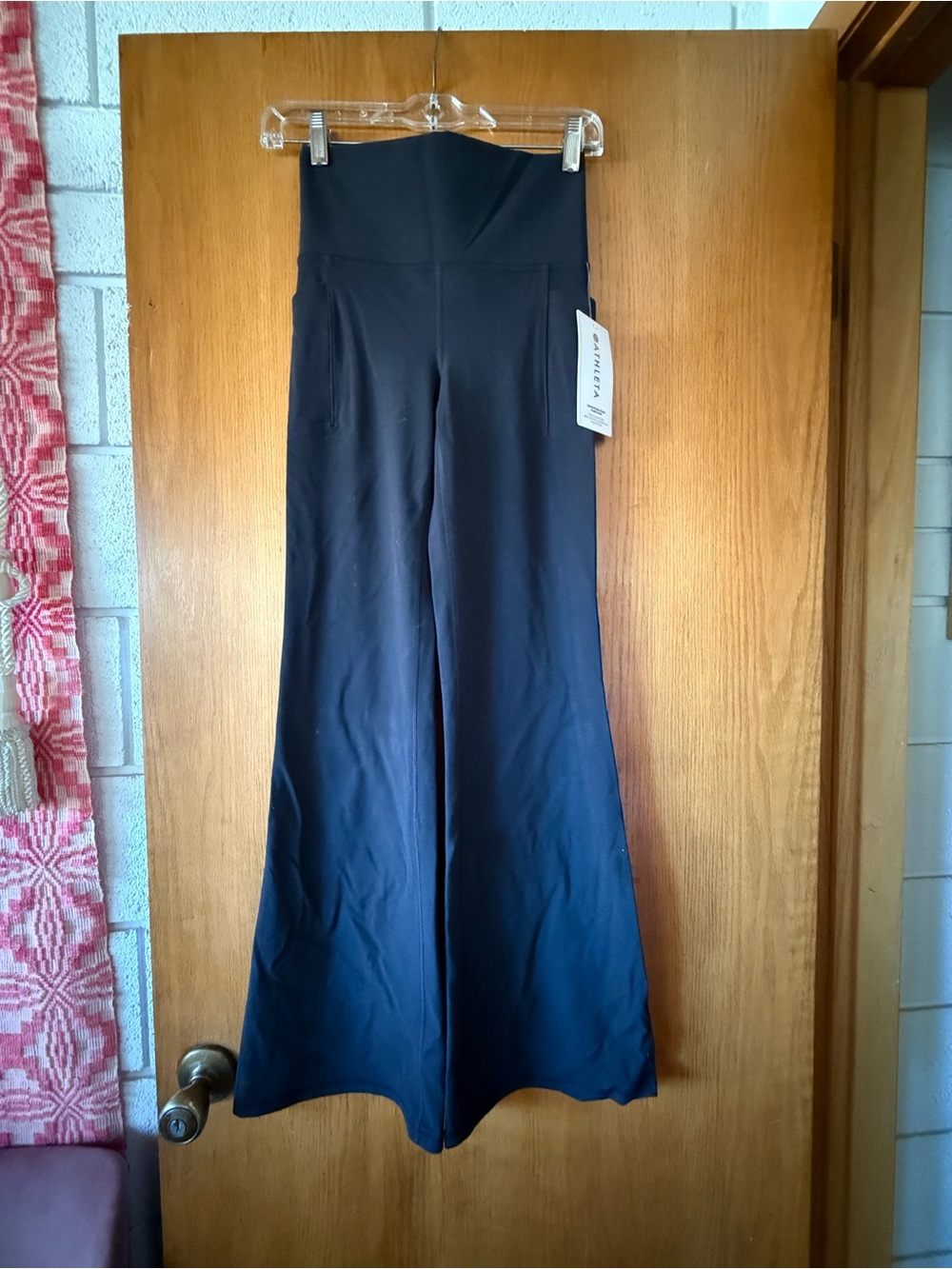Athleta Salutation Stash Flare Pants NWT XS